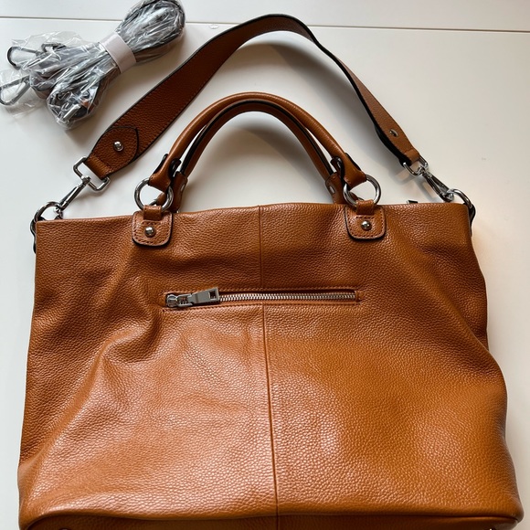 [SOLD] NWOT Leather Purse - Picture 5 of 8